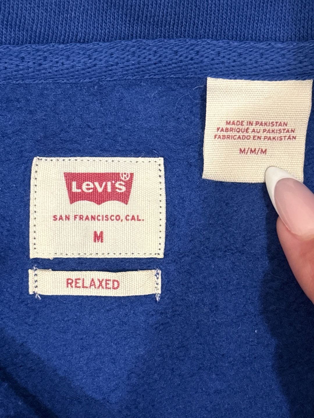 Levi's Men's Relaxed Graphic 1/4 Zip Pocket 7