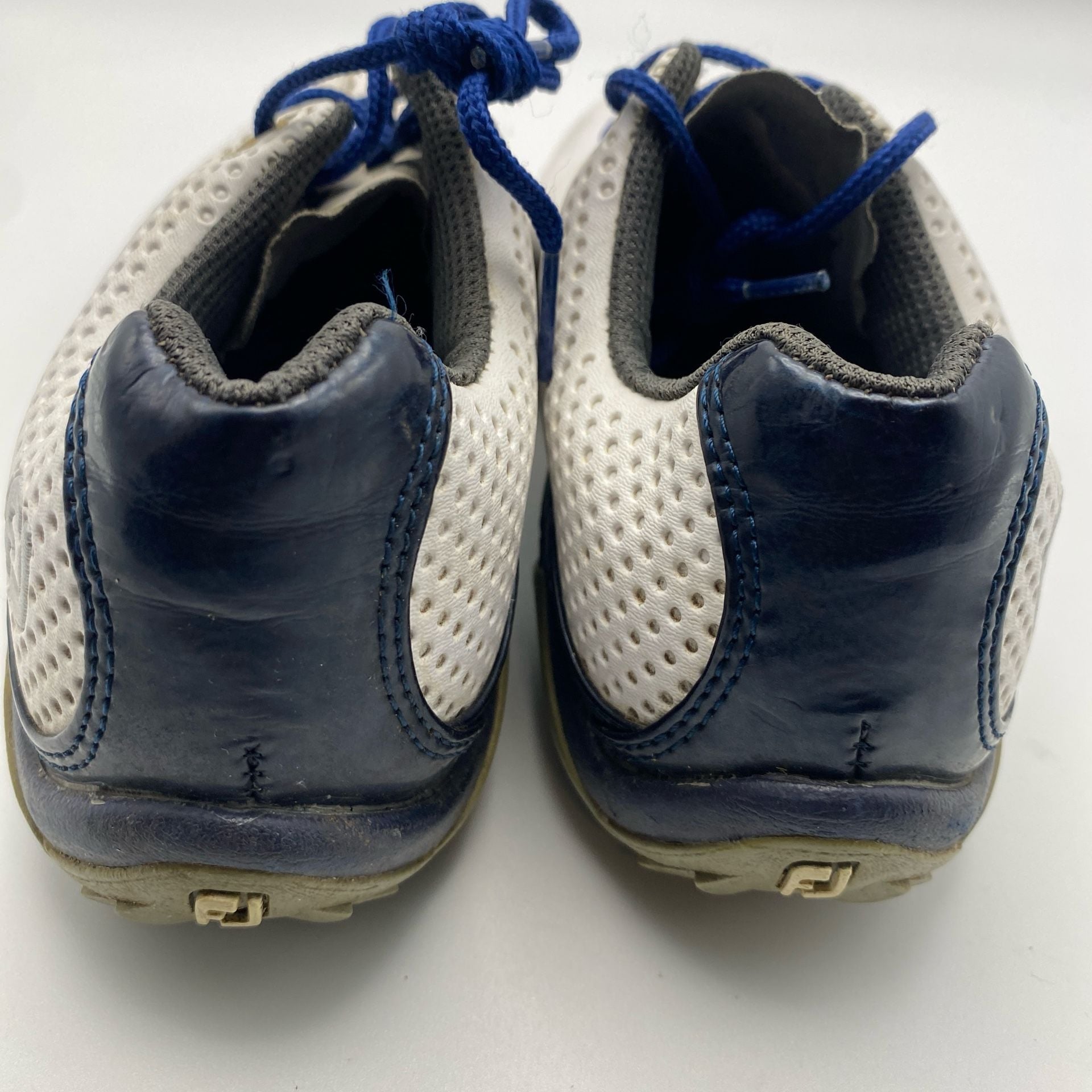 FootJoy Junior DNA Golf Shoes 45023 White/Navy Blue/Gray Youth Size 5M (G1017) 4