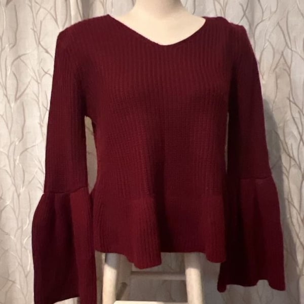 loveriche Ribbed Knit Bell Sleeve Sweater Size M Wine Red