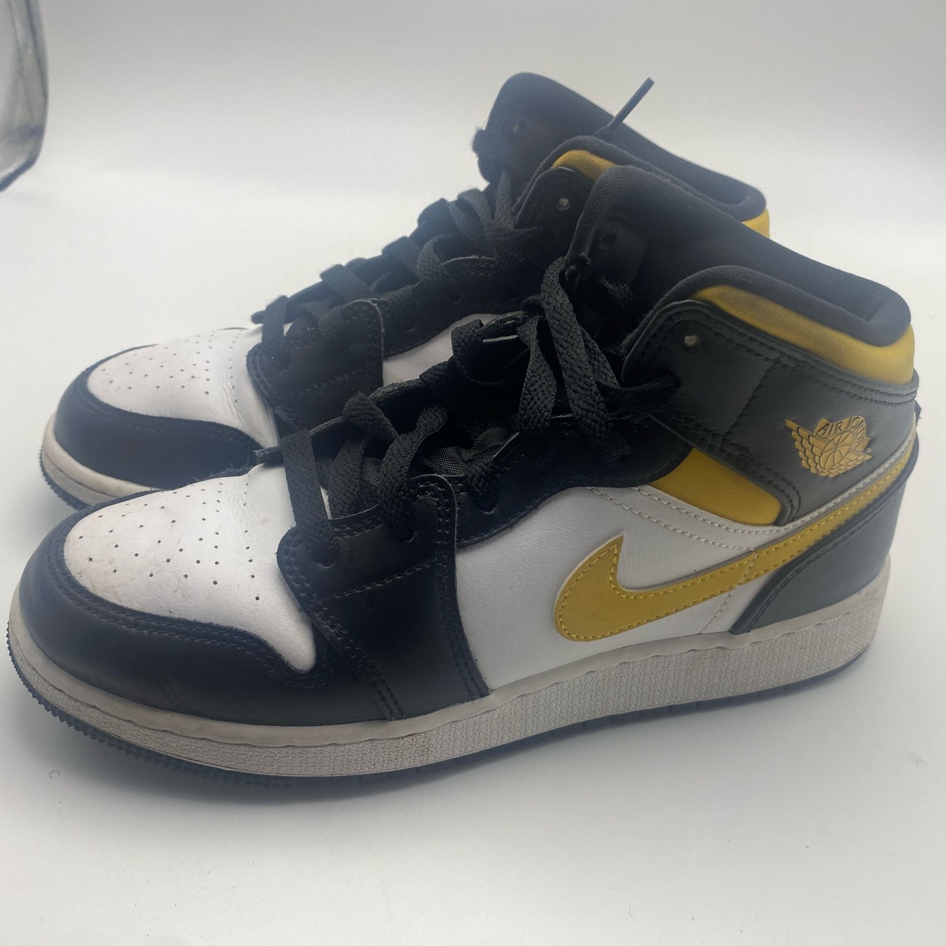 Nike Air Jordan 1 Retro Mid Pollen White Black 554724-177 Size Youth 5.5 (R1024) 3
