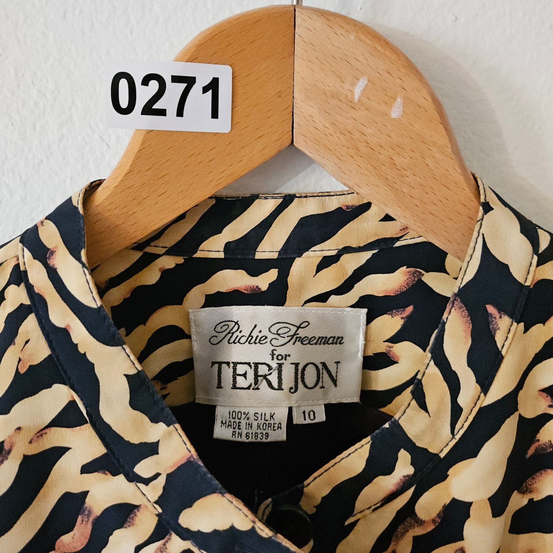 Richie Freeman for Teri Jon Vest Silk 271 4