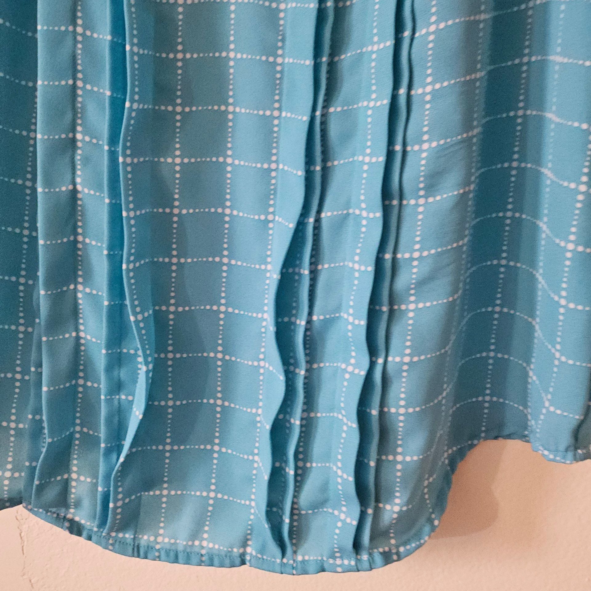 Lite blue and white blouse 272 7