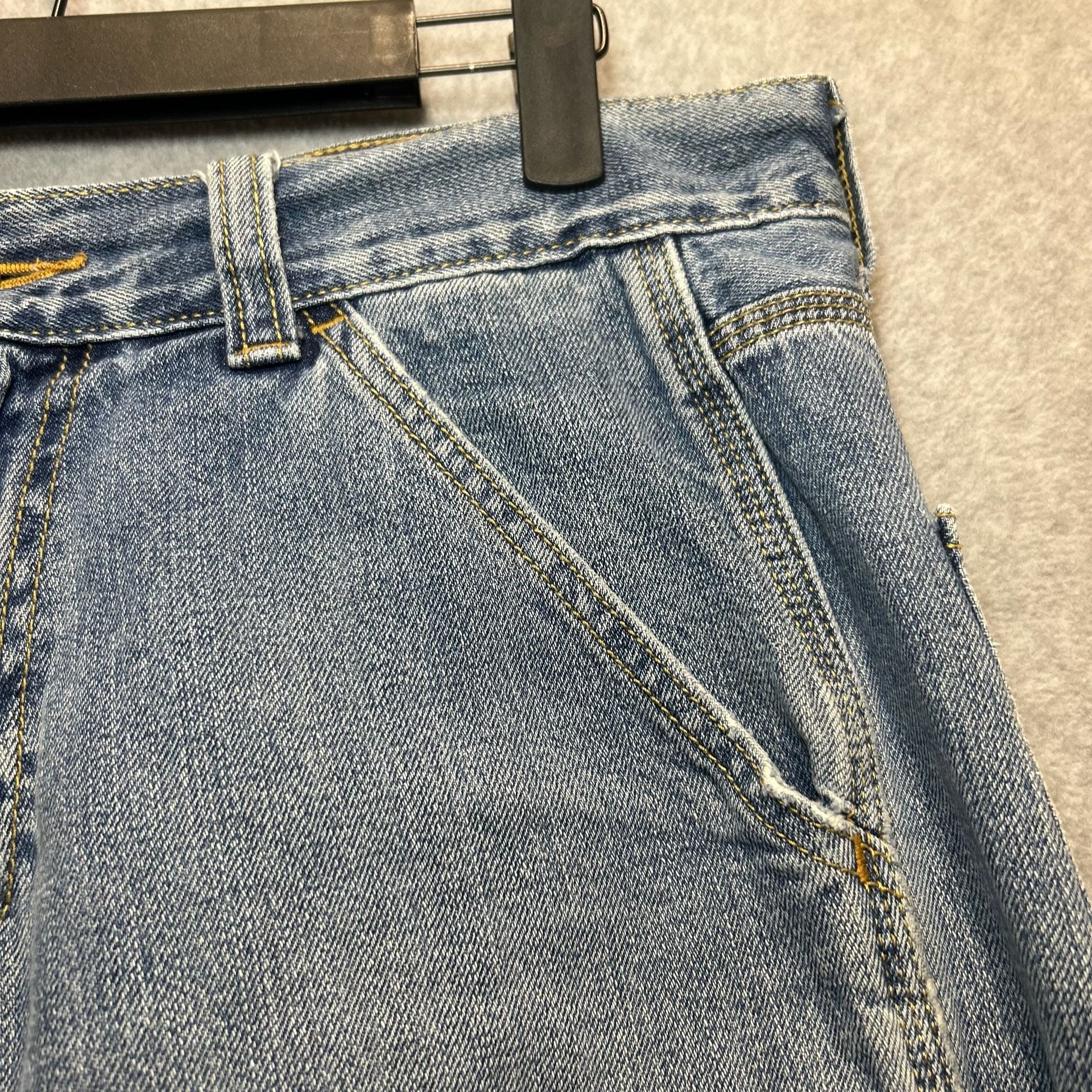 Vintage Levi's Men’s Light Wash Denim Carpenter Jorts Size W30 13