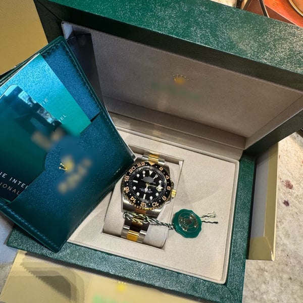 Men’s high-end watch