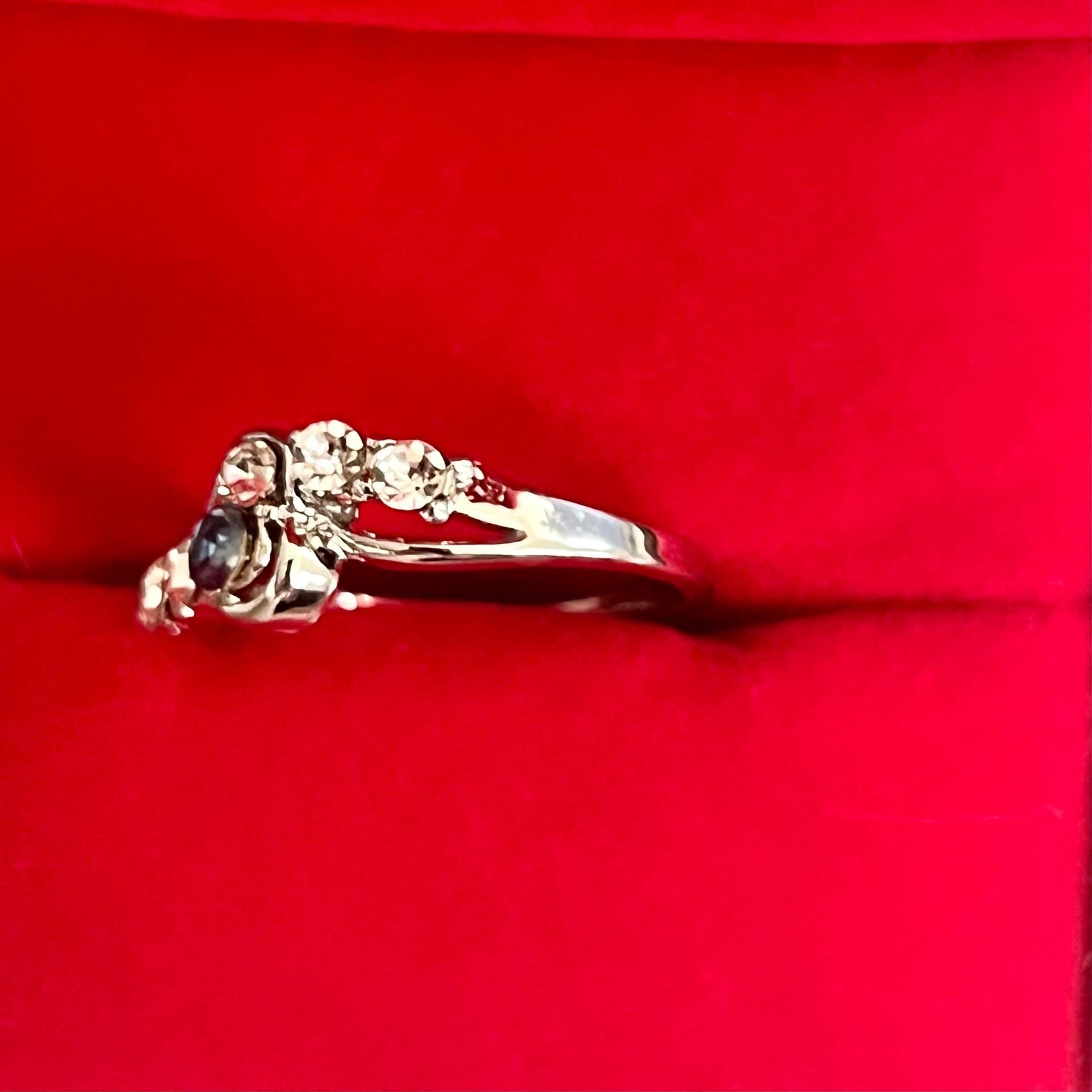 Cubic Zirconia Diamonds with Blue Stone Swirl Sterling Silver Ring Size 8 5