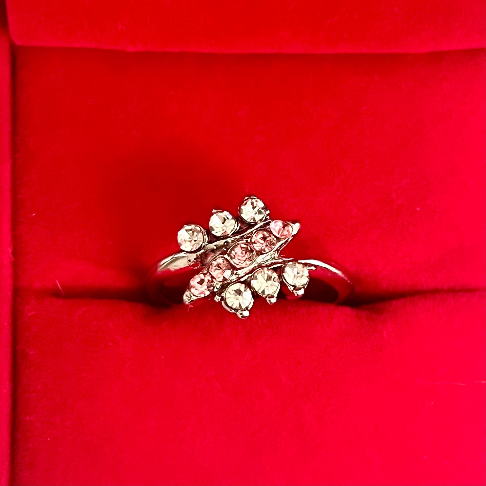 Vintage Cubic Zirconia Rhinestone Cluster Ring Sterling Silver Ring Size 6 2