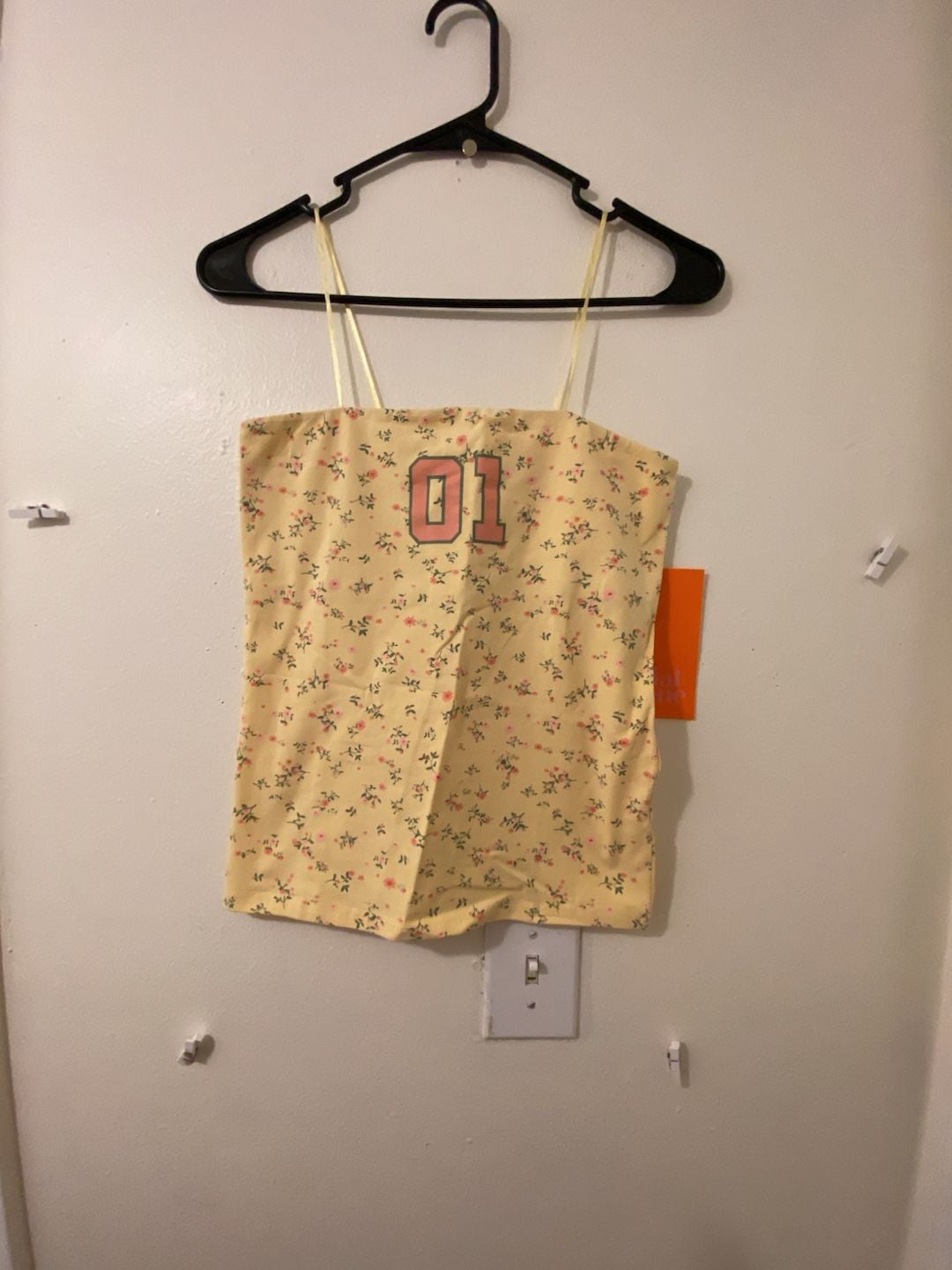 Social Scene Camisole Size M Yellow Floral 01 Top 1