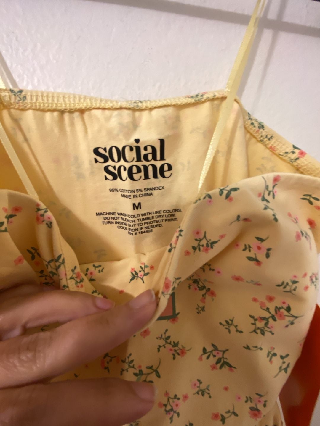 Social Scene Camisole Size M Yellow Floral 01 Top 2