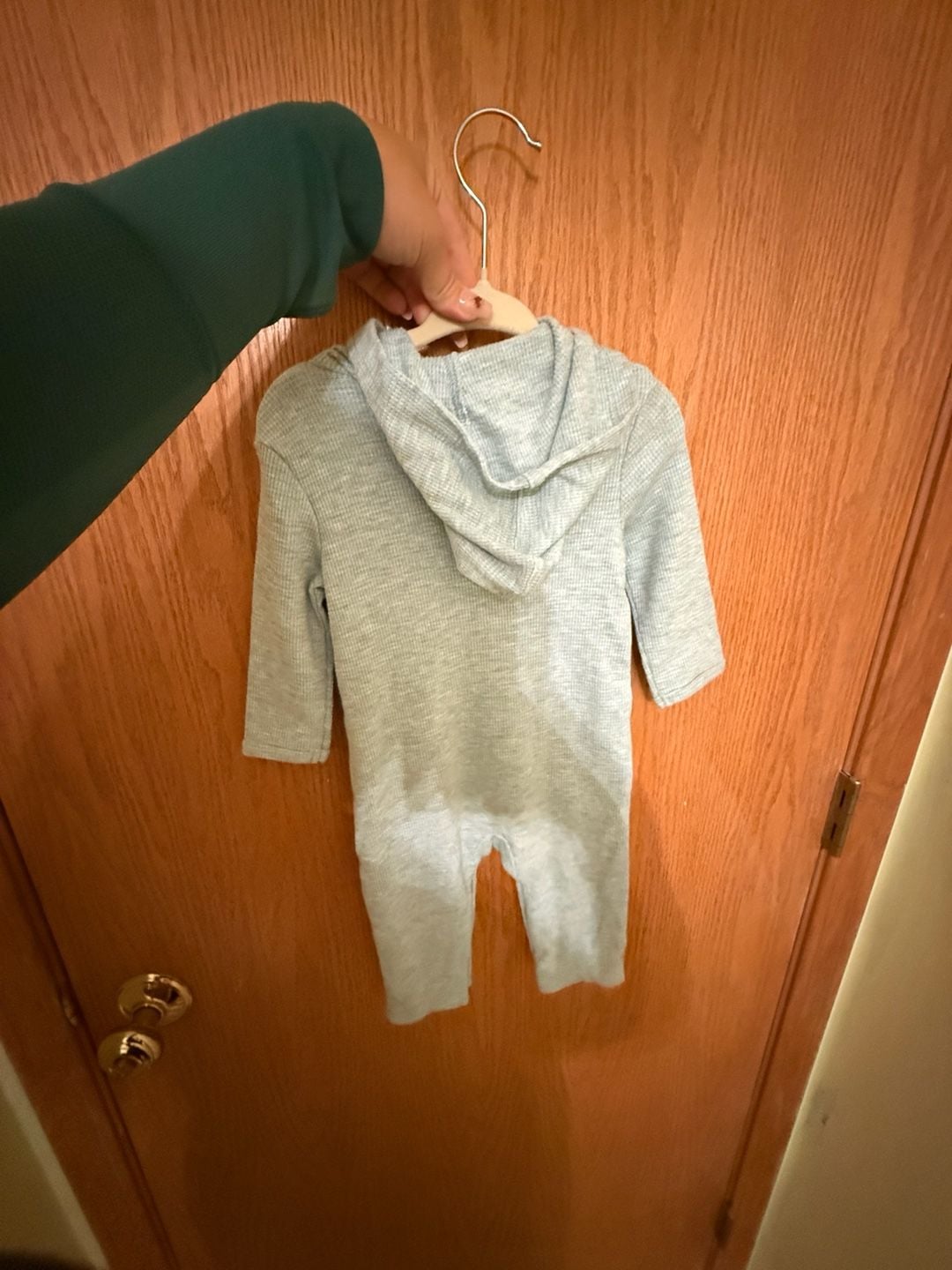 Modern Moments by Gerber Waffle Hooded Romper Size 6-9 M Green 5