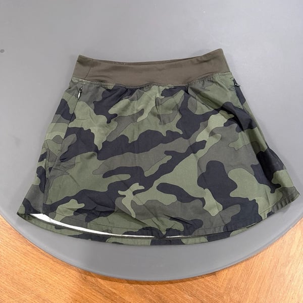 Old Navy StretchTech Skort Size XS Green Camo Active Skirt