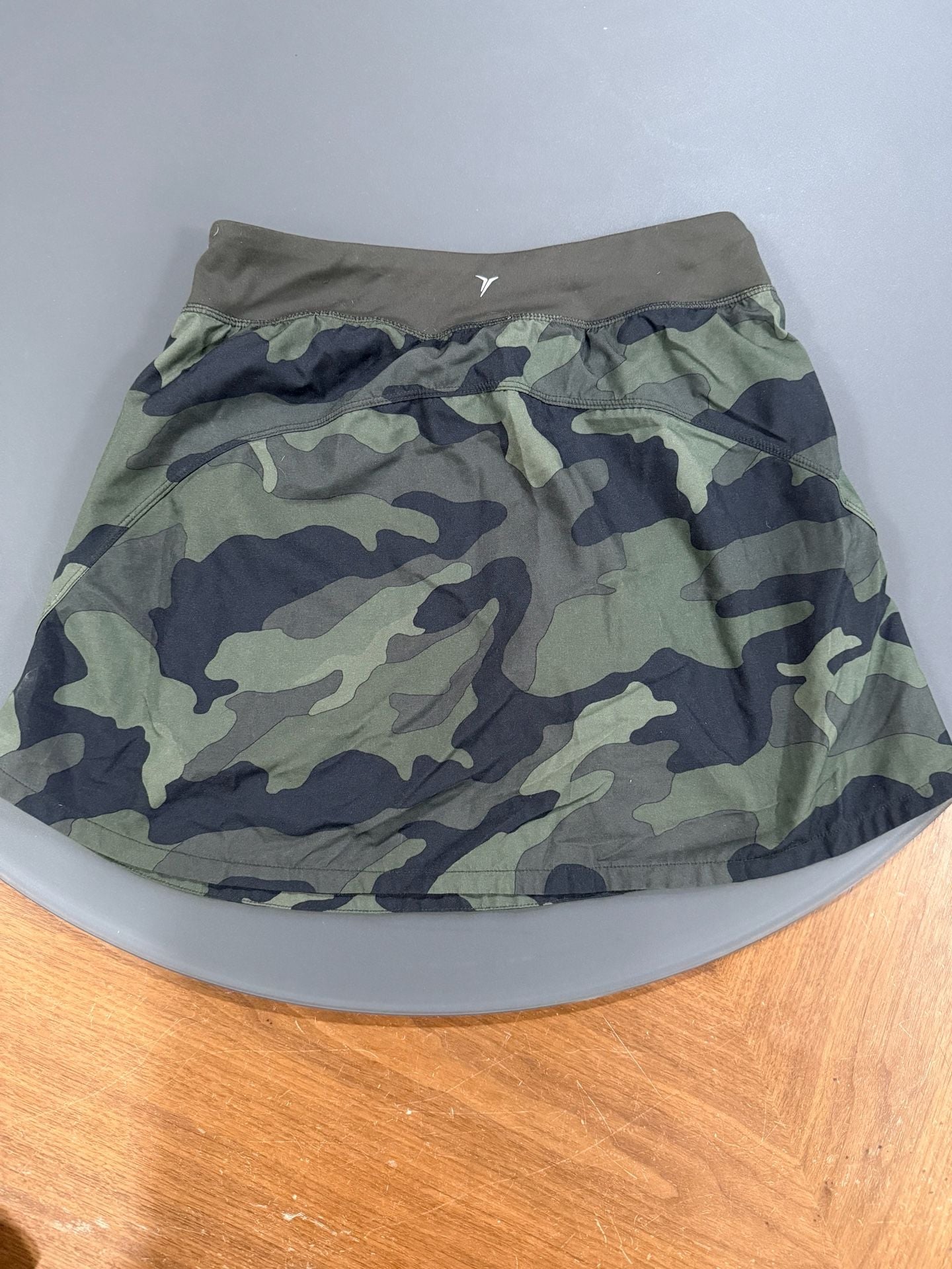 Old Navy StretchTech Skort Size XS Green Camo Active Skirt 3