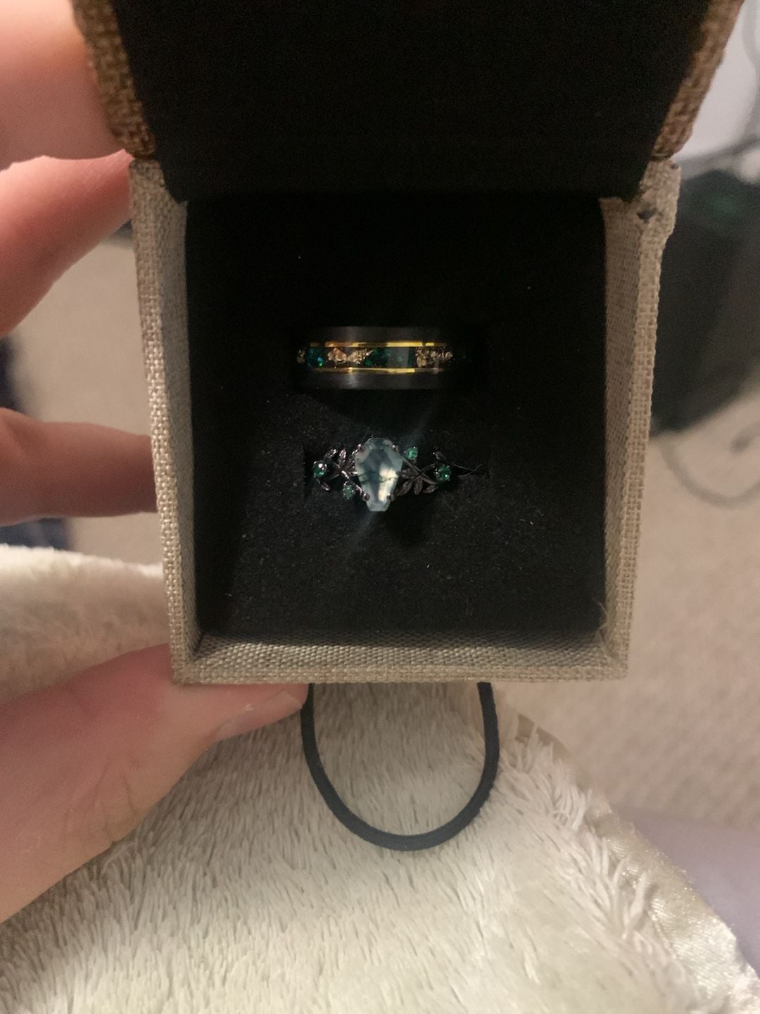 Esdomera Emerald Leaf Branch Couple Ring Set 1
