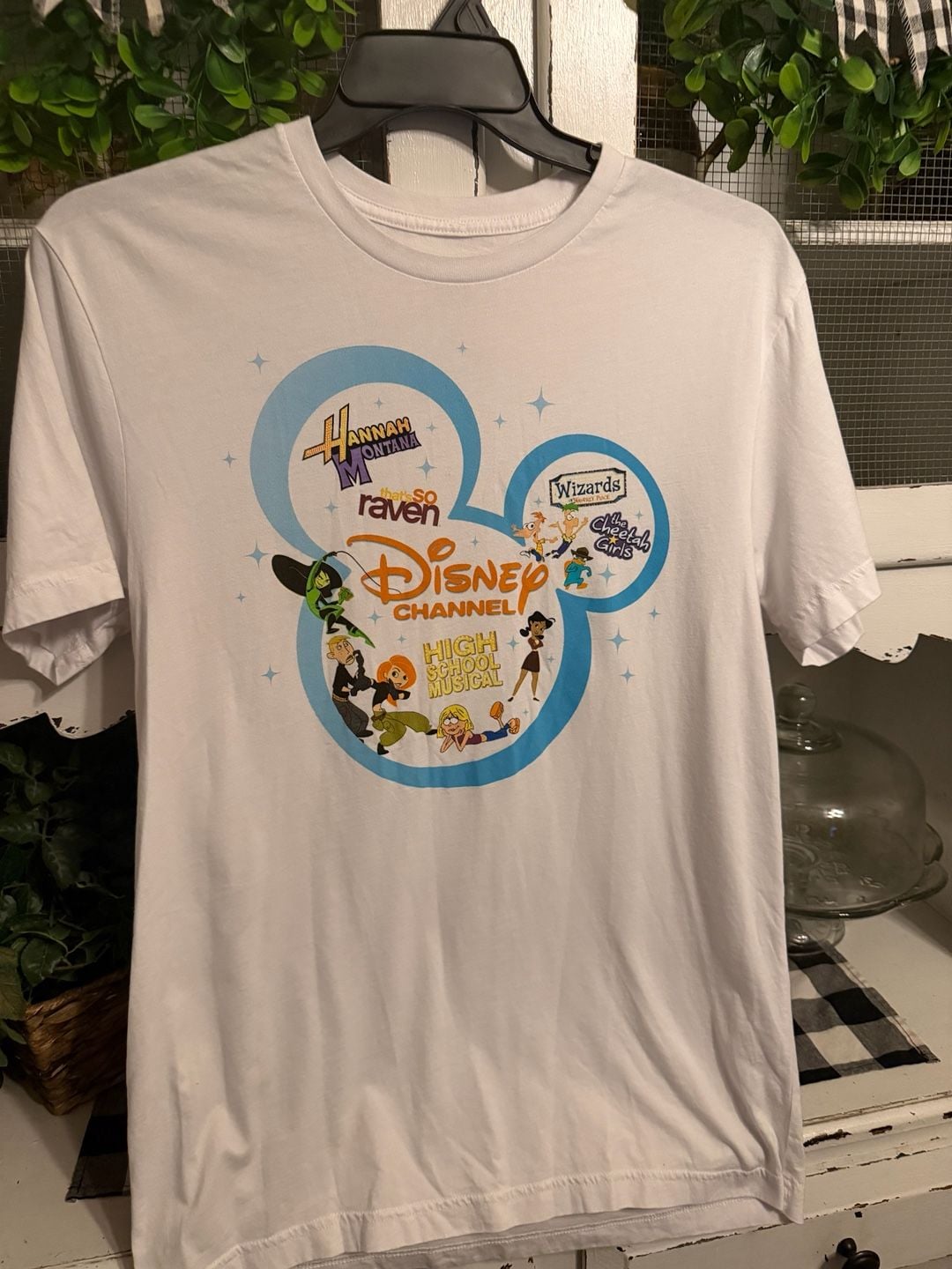 Disney Disney Channel Throwback Characters T-Shirt Size M White 2