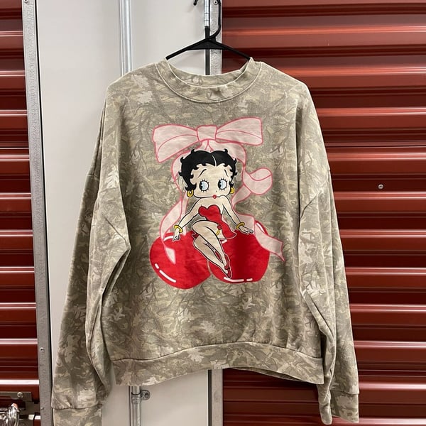 Fleischer Studios Betty Boop Sweatshirt Size Large Camouflage