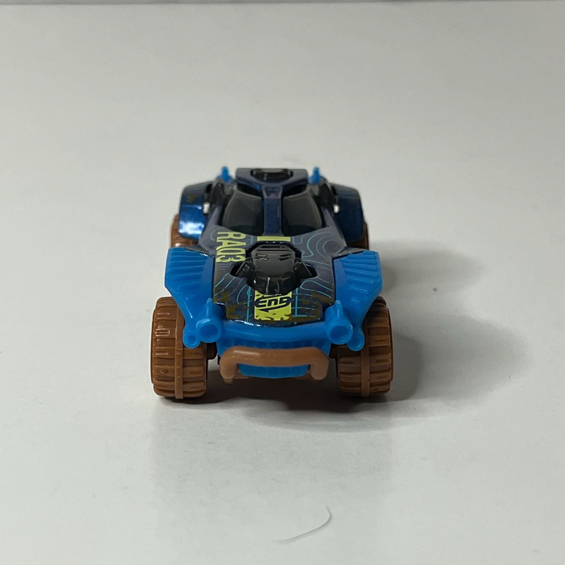 Hot Wheels Dune-A-Soar Blue Off Road Toy Car 5