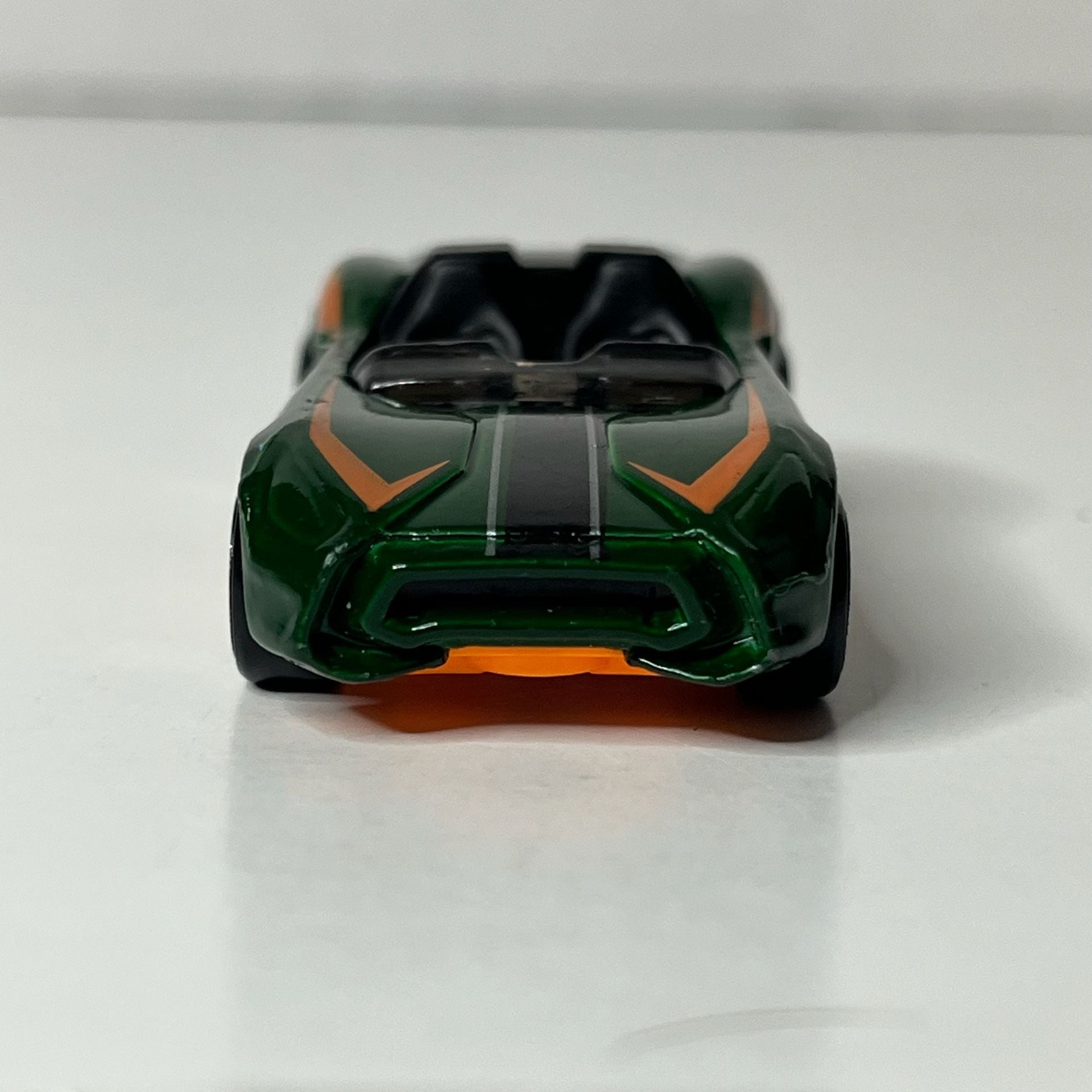 Hot Wheels Carbonic Diecast Toy Car Green Orange Multi-Pack Exclusive 5