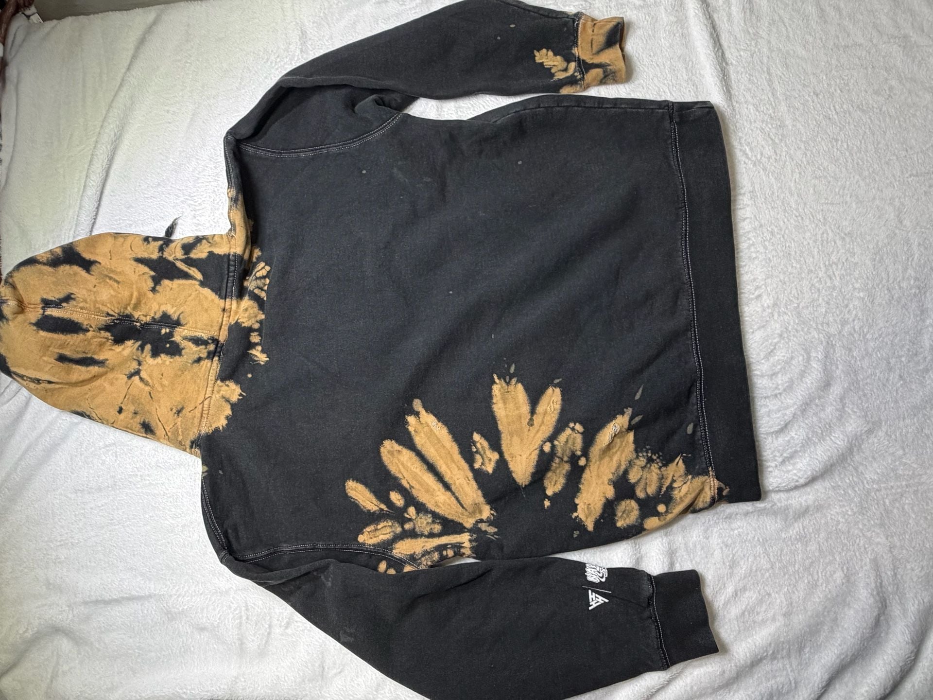 Hypland Naruto Shippuden Obito Hoodie Size Small Tie Dye Akatsuki
0020 2