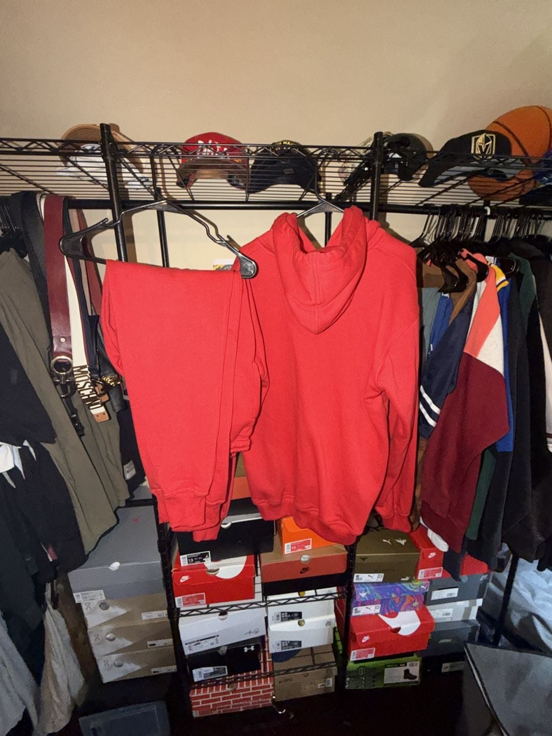 Rags to Riches Sweatshirt Set Size XL 4