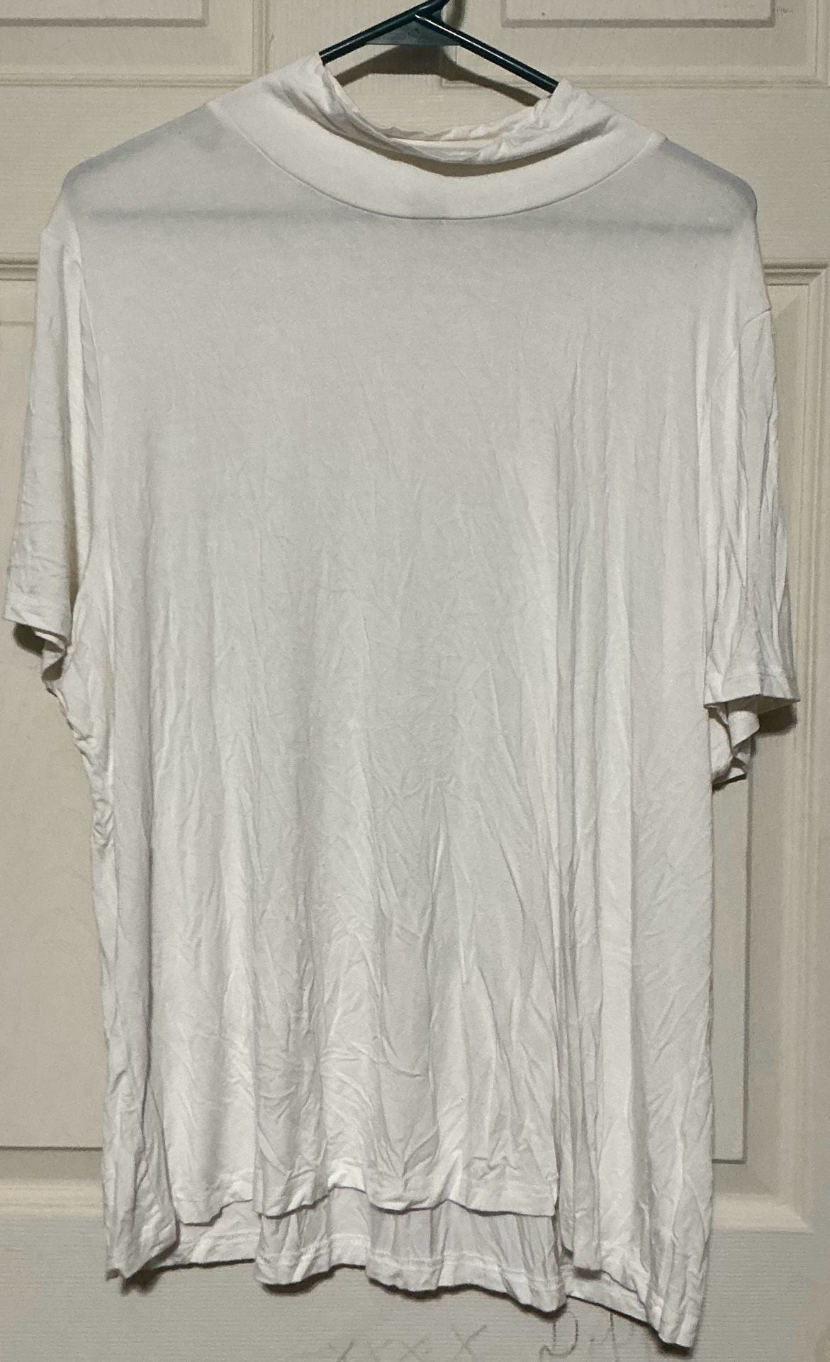 SHEIN Plus Size White Short Sleeve Mock Neck T-Shirt 1