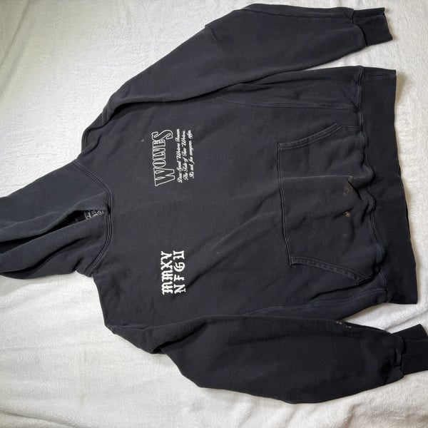 Darc Sport The Tale Of Two Wolves Hoodie Size M Black
0017