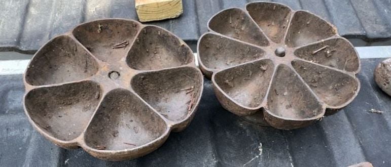 2 Star Nail Cup Cast Iron Rotating Hardware Caddy 1