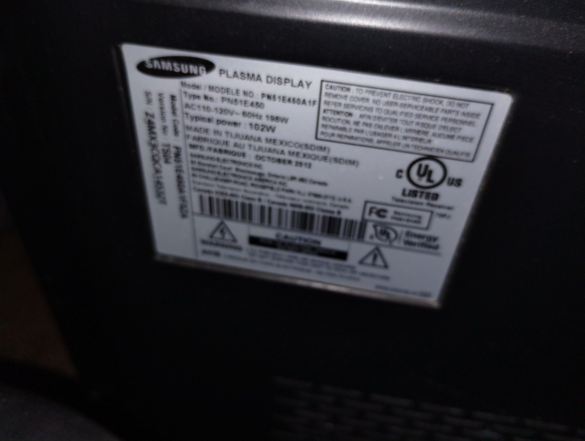 Samsung PN51E450 Plasma Display TV 51 Inch 2