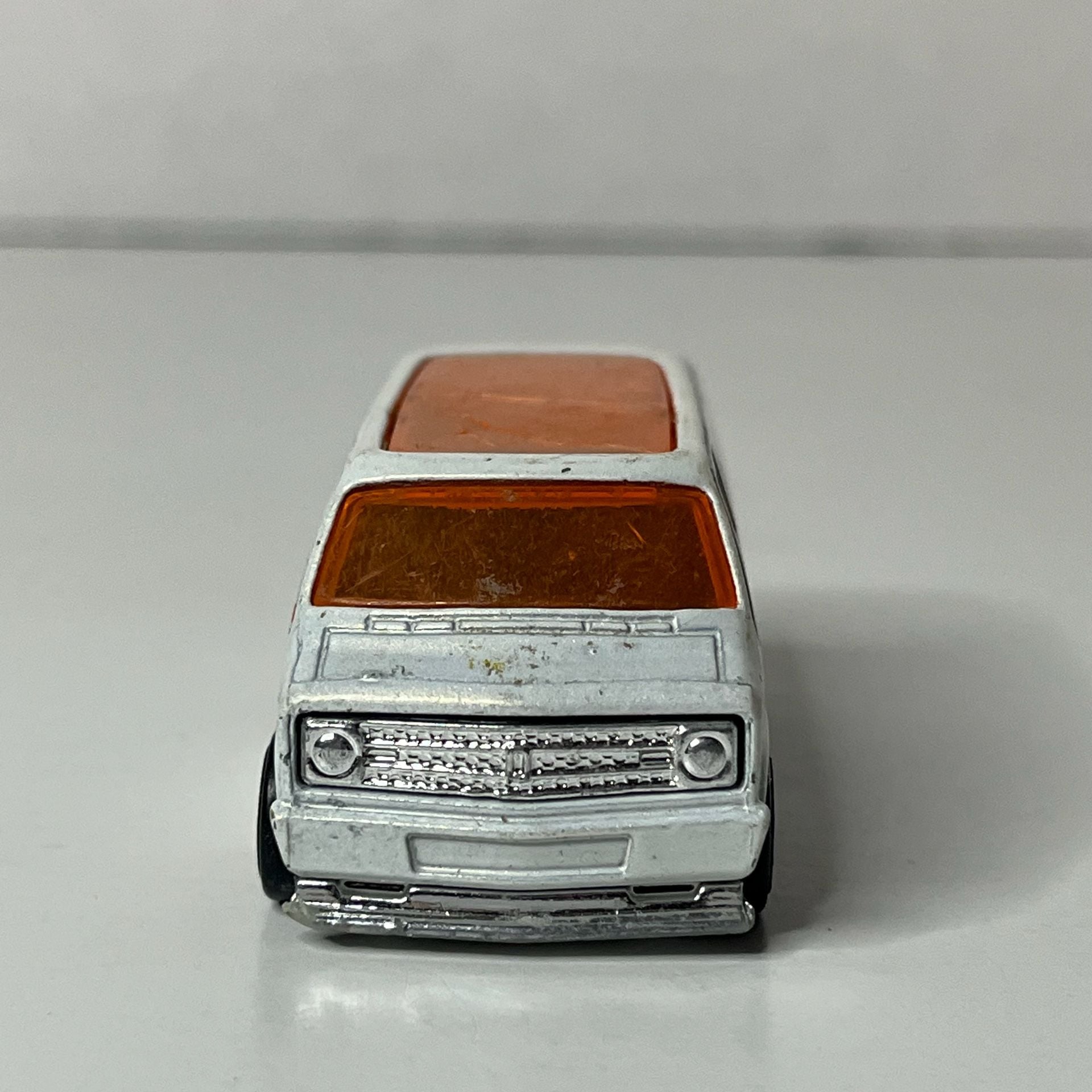 Hot Wheels Custom '77 Dodge Van Action News 68 Diecast 5