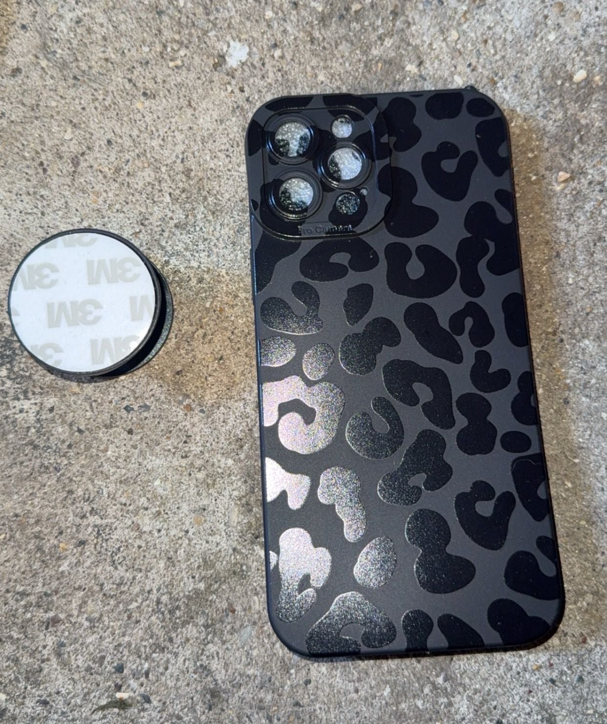 Apple iPhone 12 Pro Max Leopard Case 3