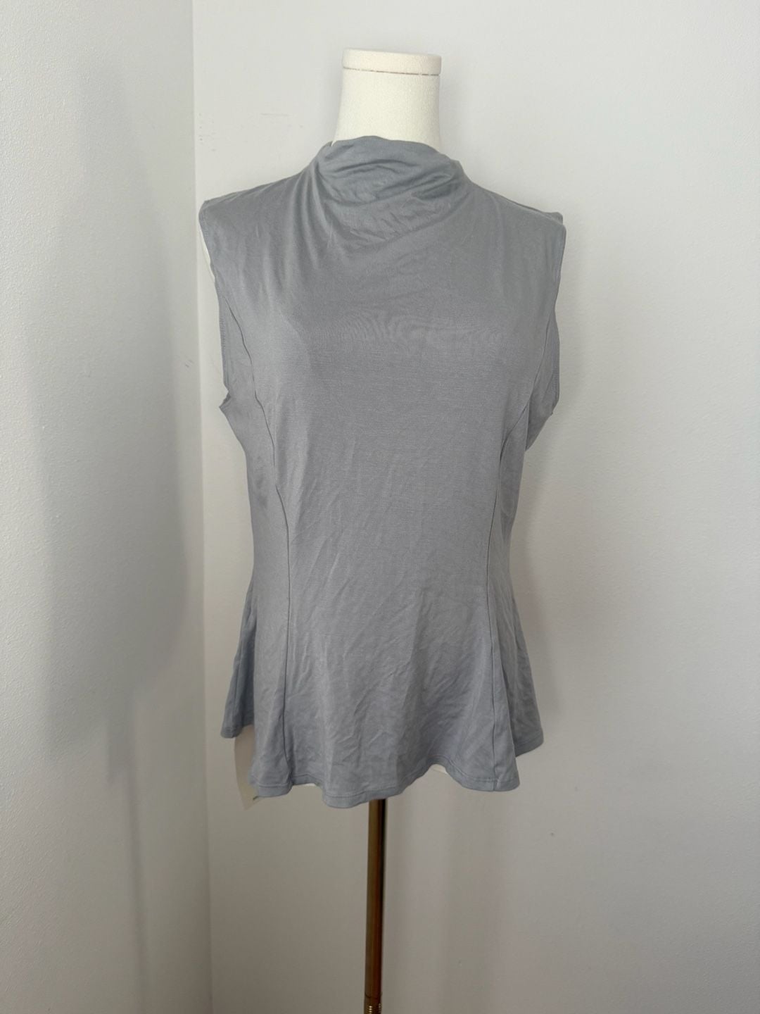 Halara Sleeveless Top Size XL Grey Mock Neck Peplum 2