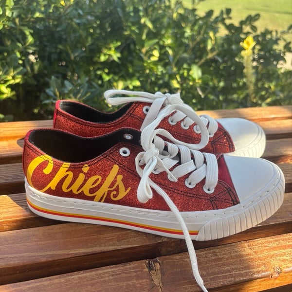 FOCO Kansas City Chiefs Low Top Canvas Shoes Size 7 Red Glitter
