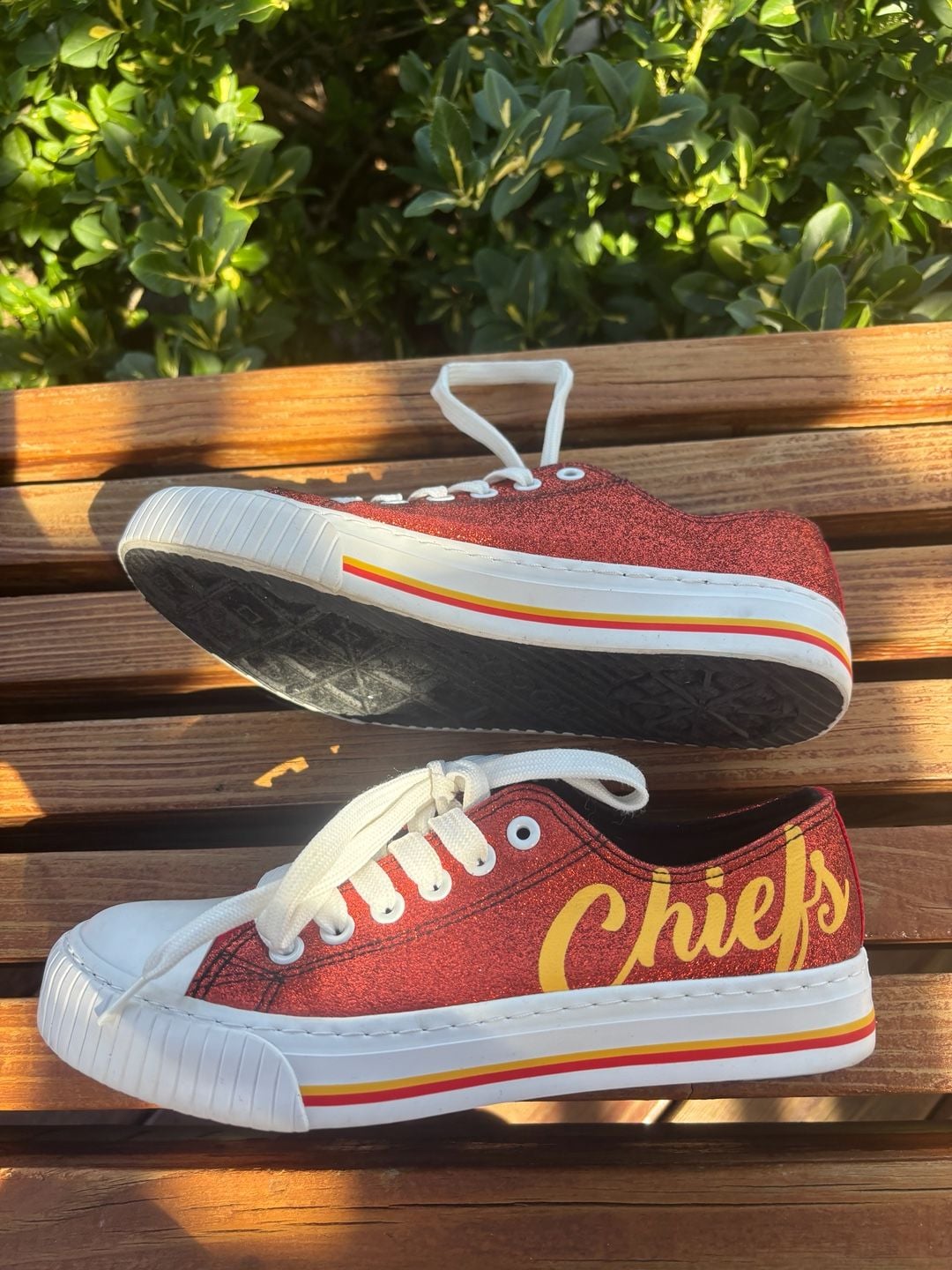 FOCO Kansas City Chiefs Low Top Canvas Shoes Size 7 Red Glitter 4