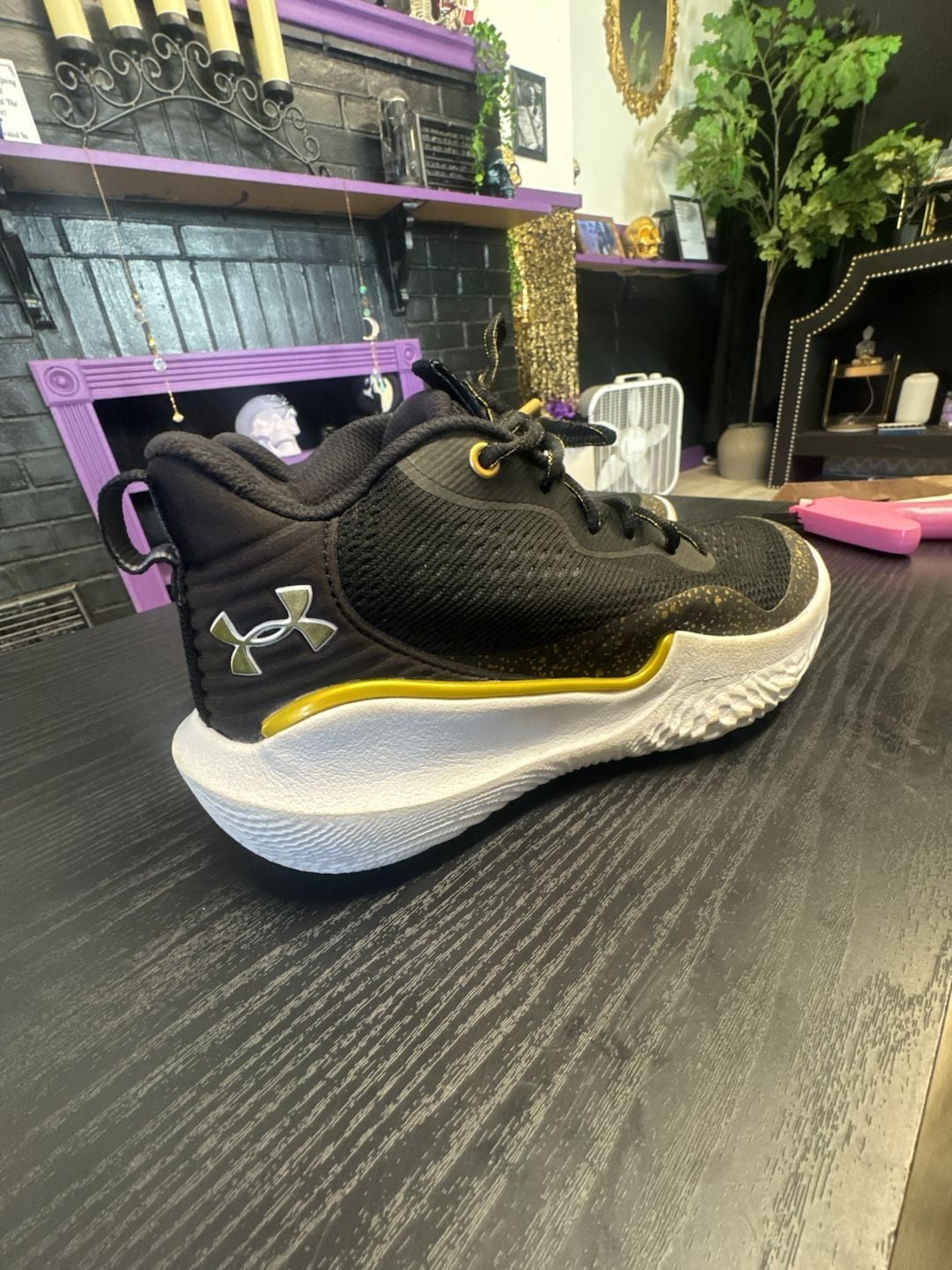 Under Armour Flow Breakthru 2 Black Gold Basketball Shoes 3