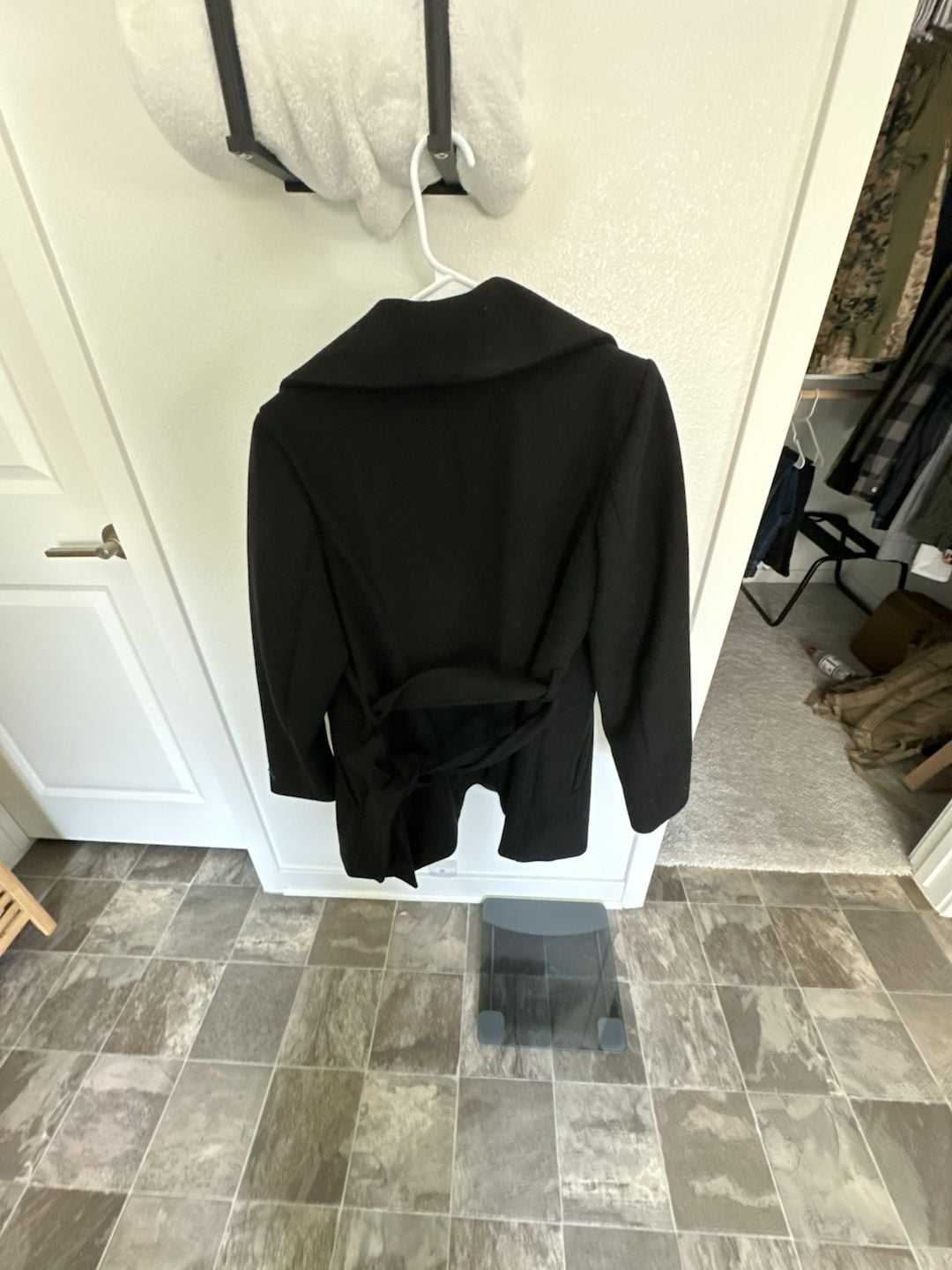 Tahari Belted Wrap Coat Size M Black 4