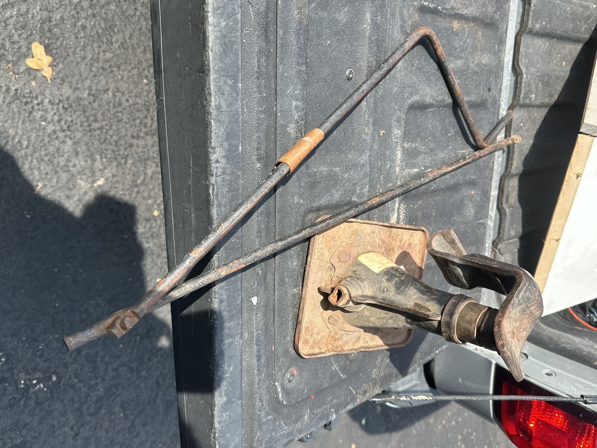 Vintage Truck Jack with Handle and Base Plate 3