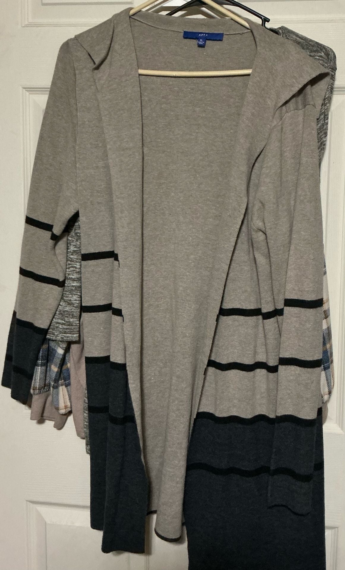 Apt. 9 Hooded Cardigan Size XL Gray Black Striped Open Front Sweater 1