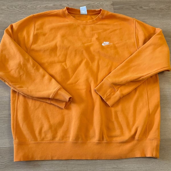 Nike Crewneck Sweatshirt Size XL Orange Embroidered Logo