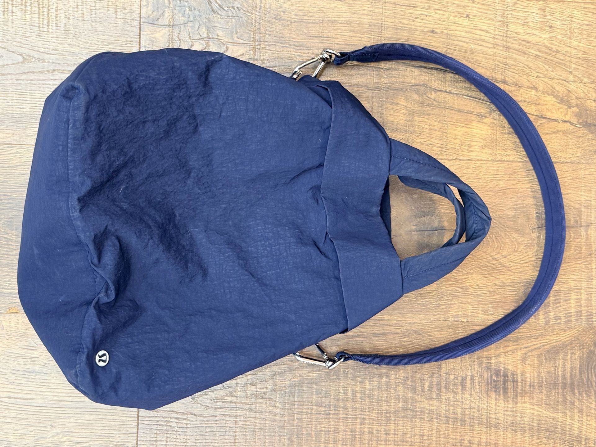 Lululemon On My Level Bag Navy Nylon Slouchy Tote 6