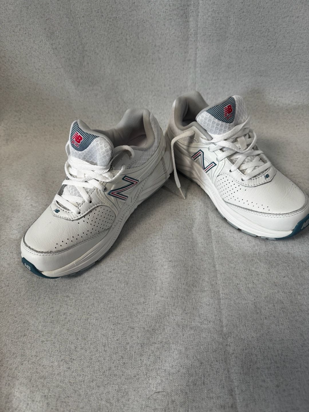 New Balance 840 Walking Shoes Size 6 White Leather 10