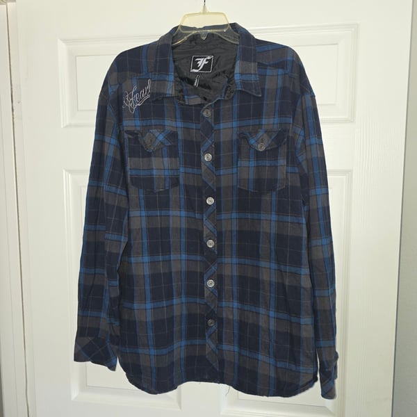 Fearless Apparel Blue Grey Plaid Flannel Shirt Mens XL Streetwear Skate Gothic