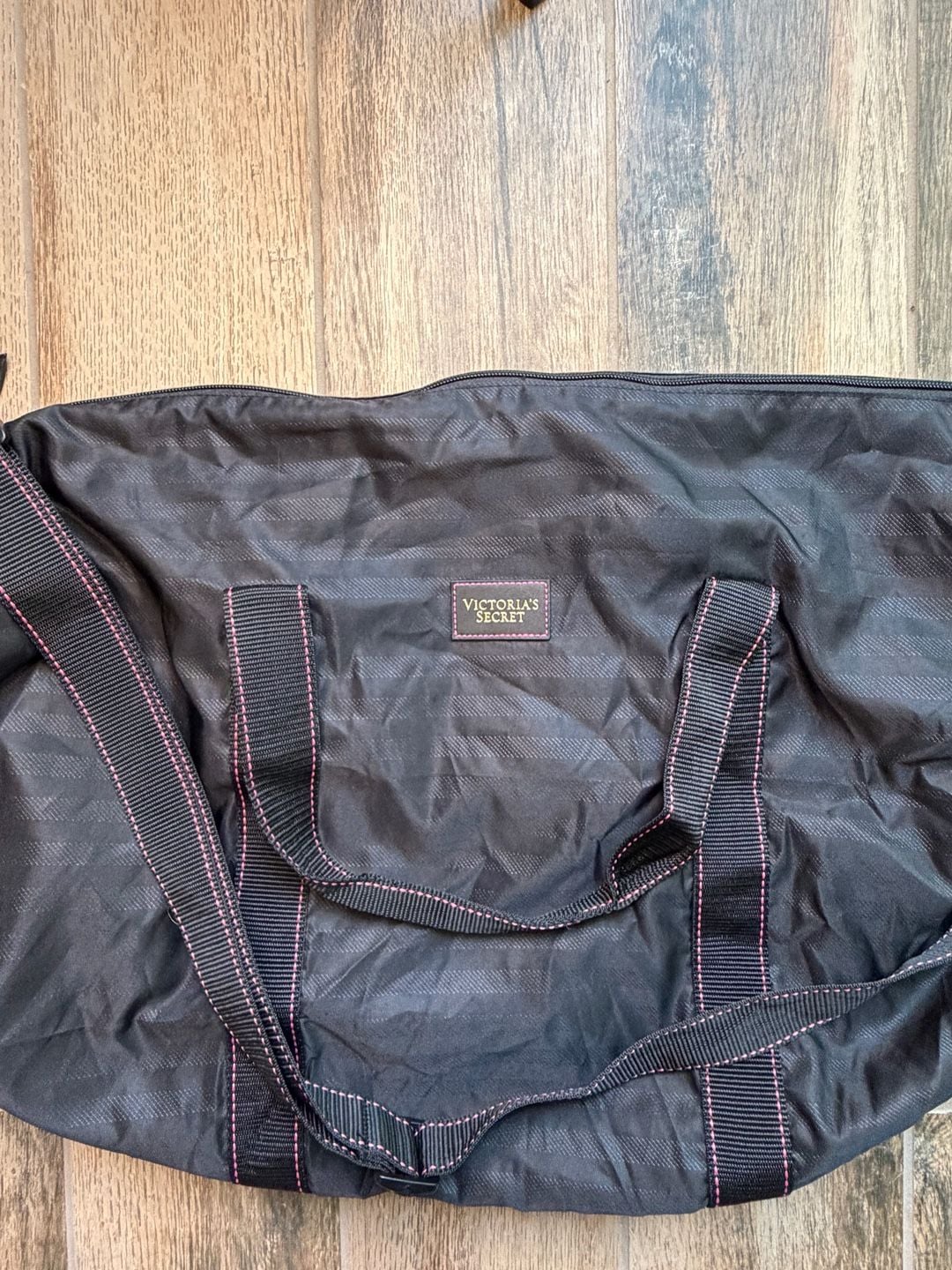 Victoria's Secret Black Nylon Duffle Weekender Gym Bag 4