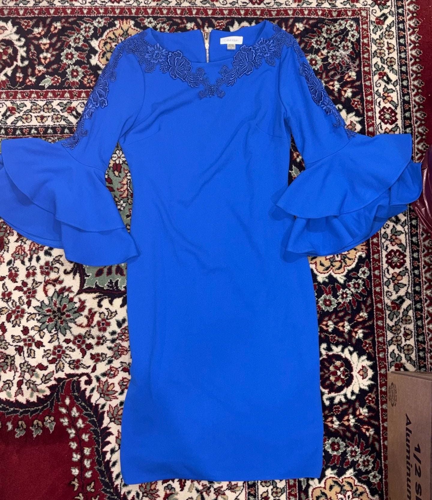 Calvin Klein Lace Applique Sheath Dress Size 6 Blue Tiered Sleeves 3