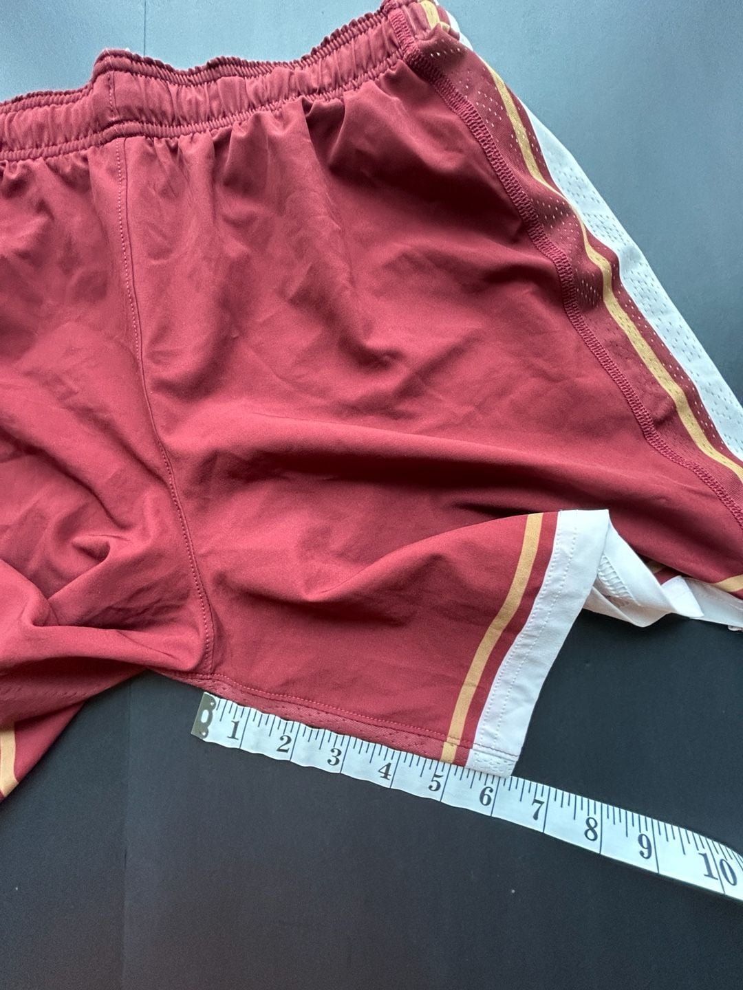 New Balance Denver Pioneers Shorts Size Medium Maroon 8