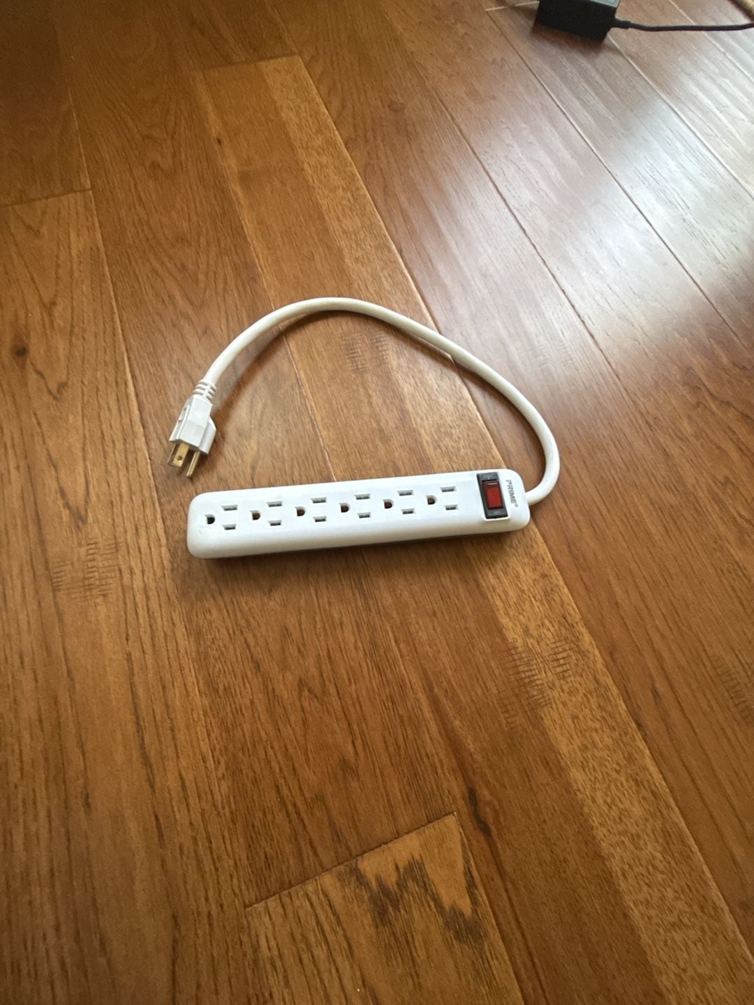 Prime 6-Outlet Power Strip with Switch White 1
