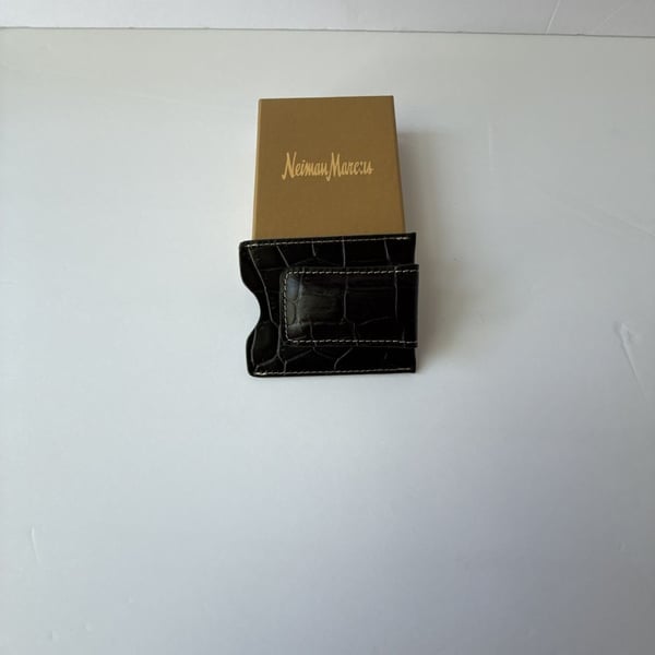 Neiman Marcus Black Croc Embossed Leather Card Case Money Clip Wallet
#681