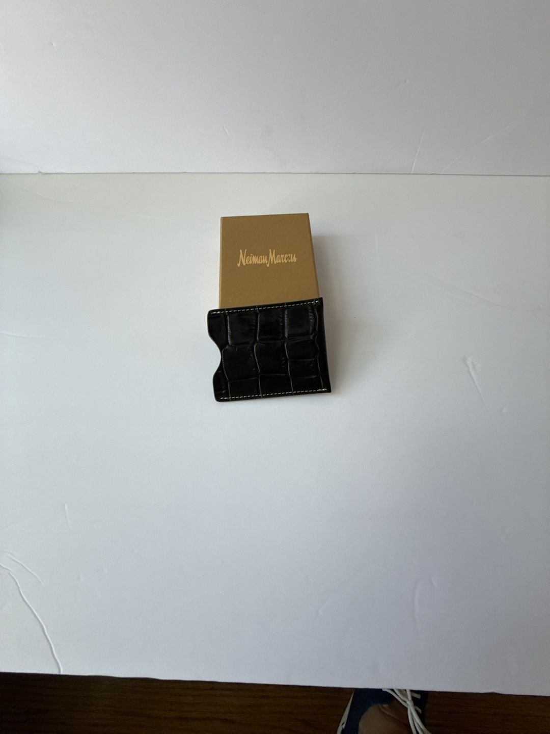 Neiman Marcus Black Croc Embossed Leather Card Case Money Clip Wallet
#681 3