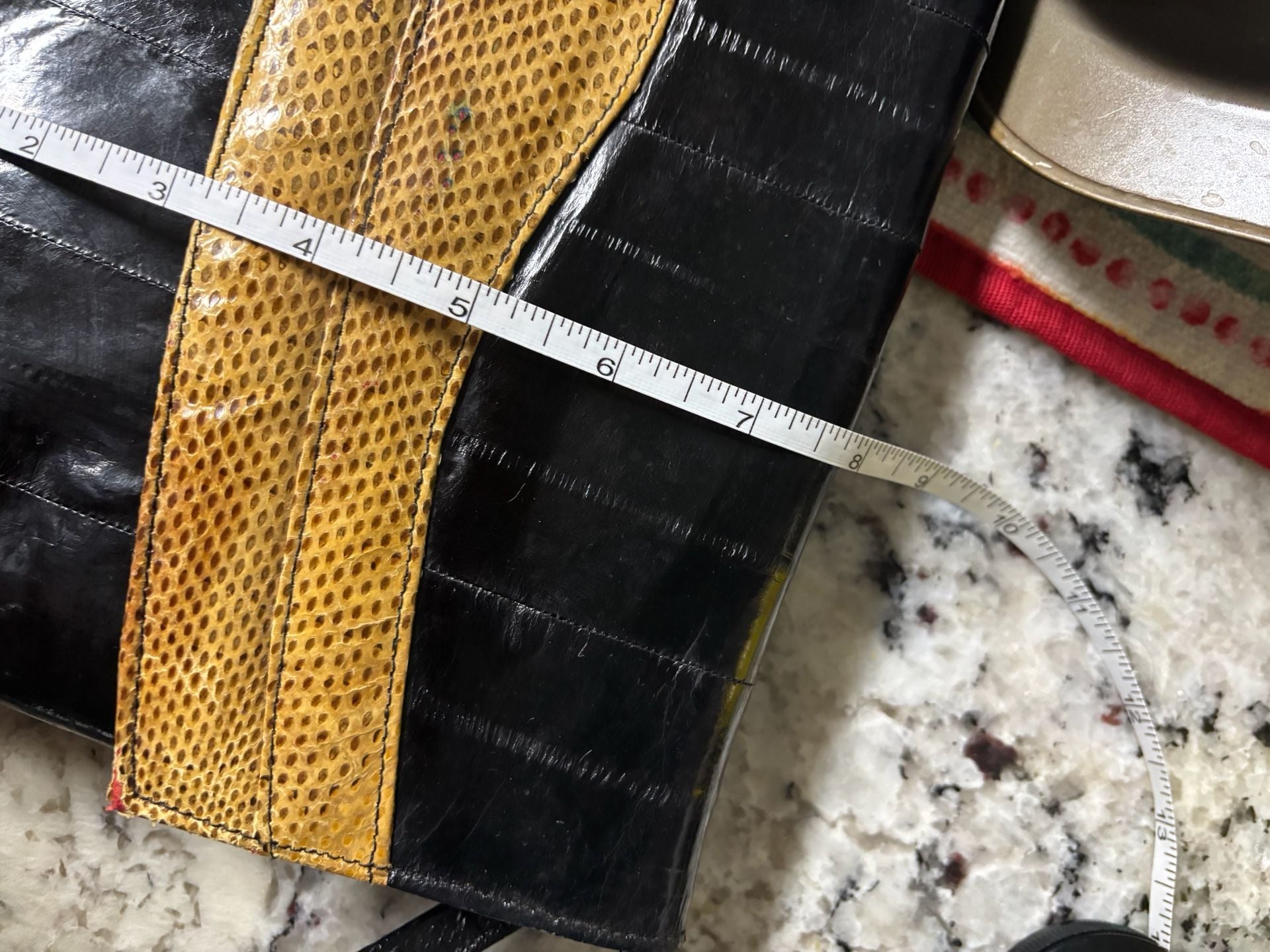 1980 Leather of the Sea Vintage Black & Gold Eel Skin Crossbody Envelope Clutch 10