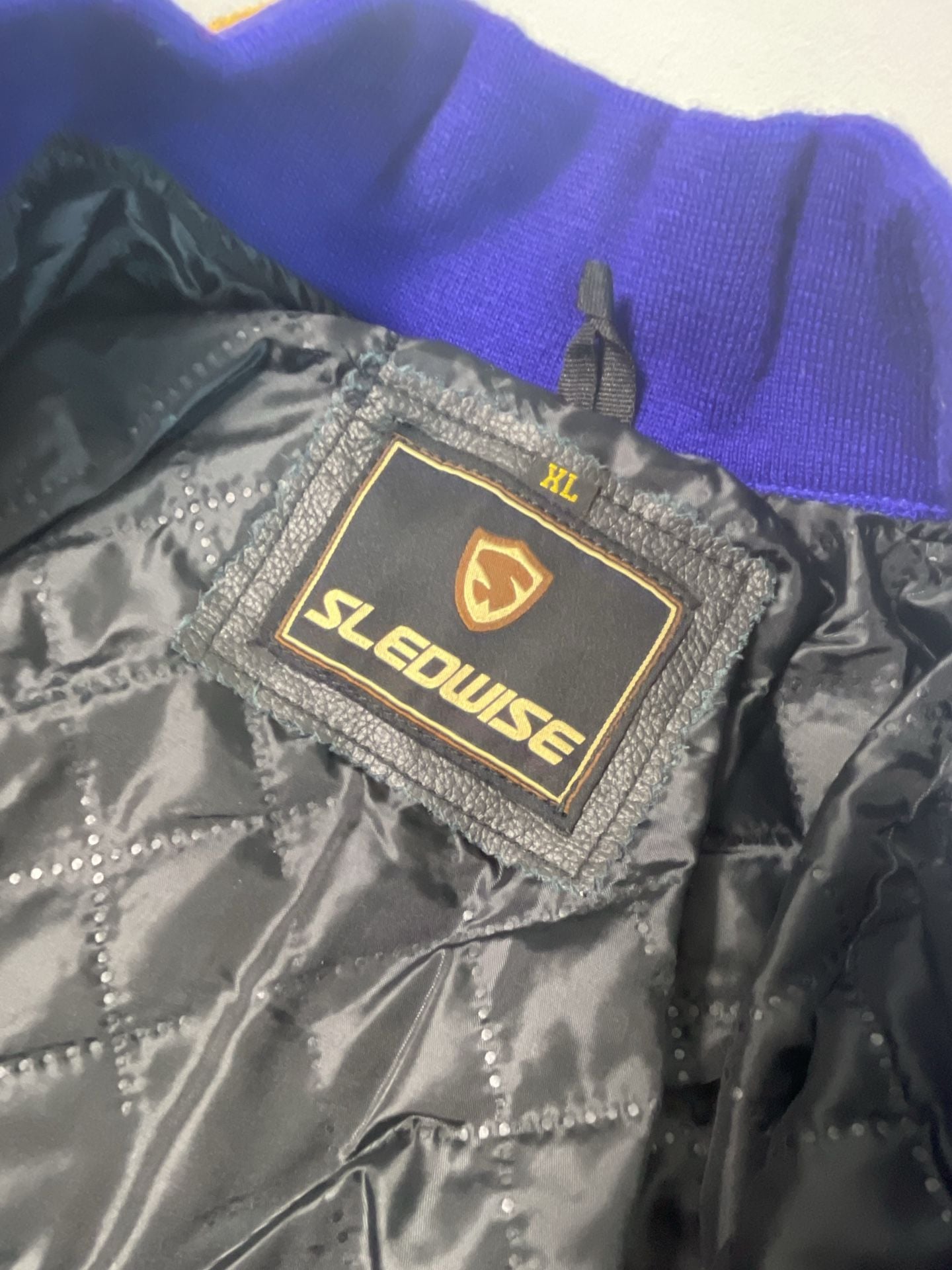 Product thumbnail 3