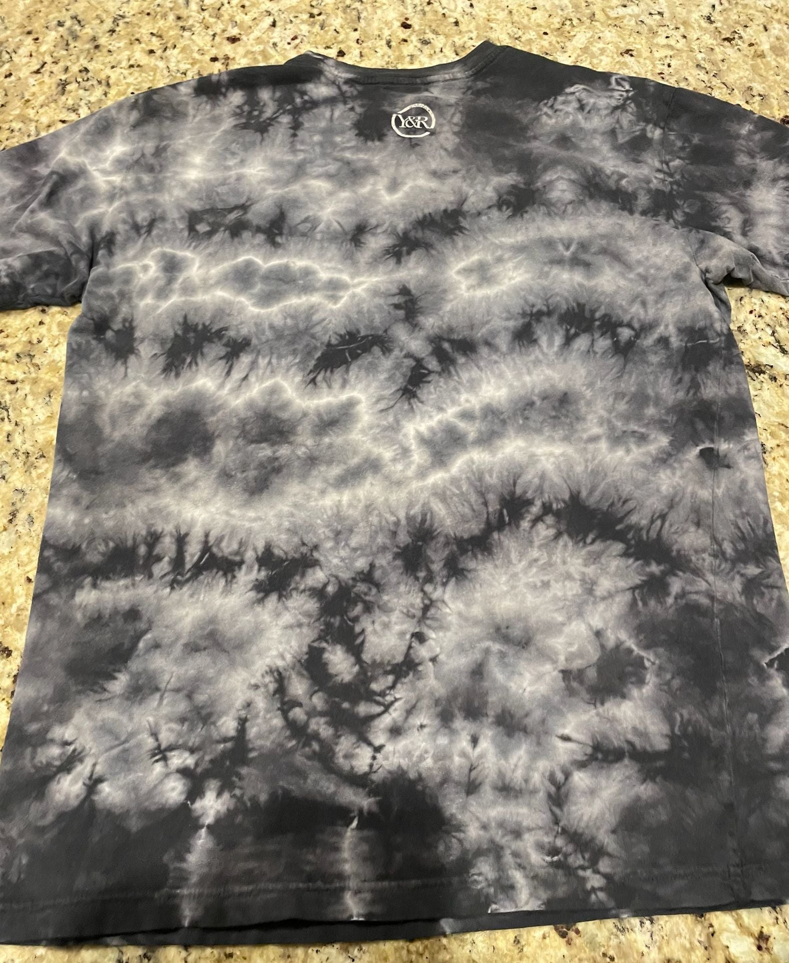 Young & Reckless Los Angeles Lakers T-Shirt Size Medium Tie Dye NBA 4