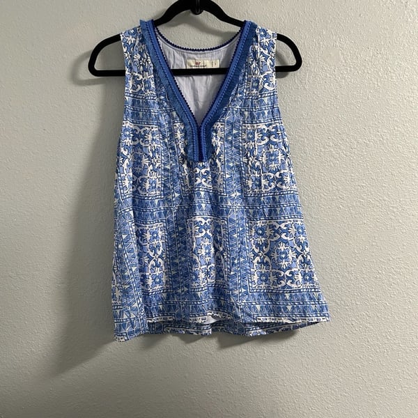 Vineyard Vines Scarf Print V-Neck Tank Size S Blue White Trim