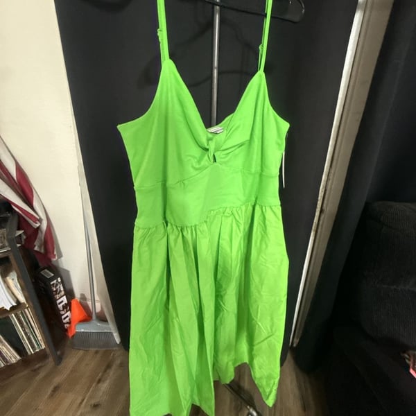 A New Day Twist Front Ballet Midi Dress Size 1X Green Neon